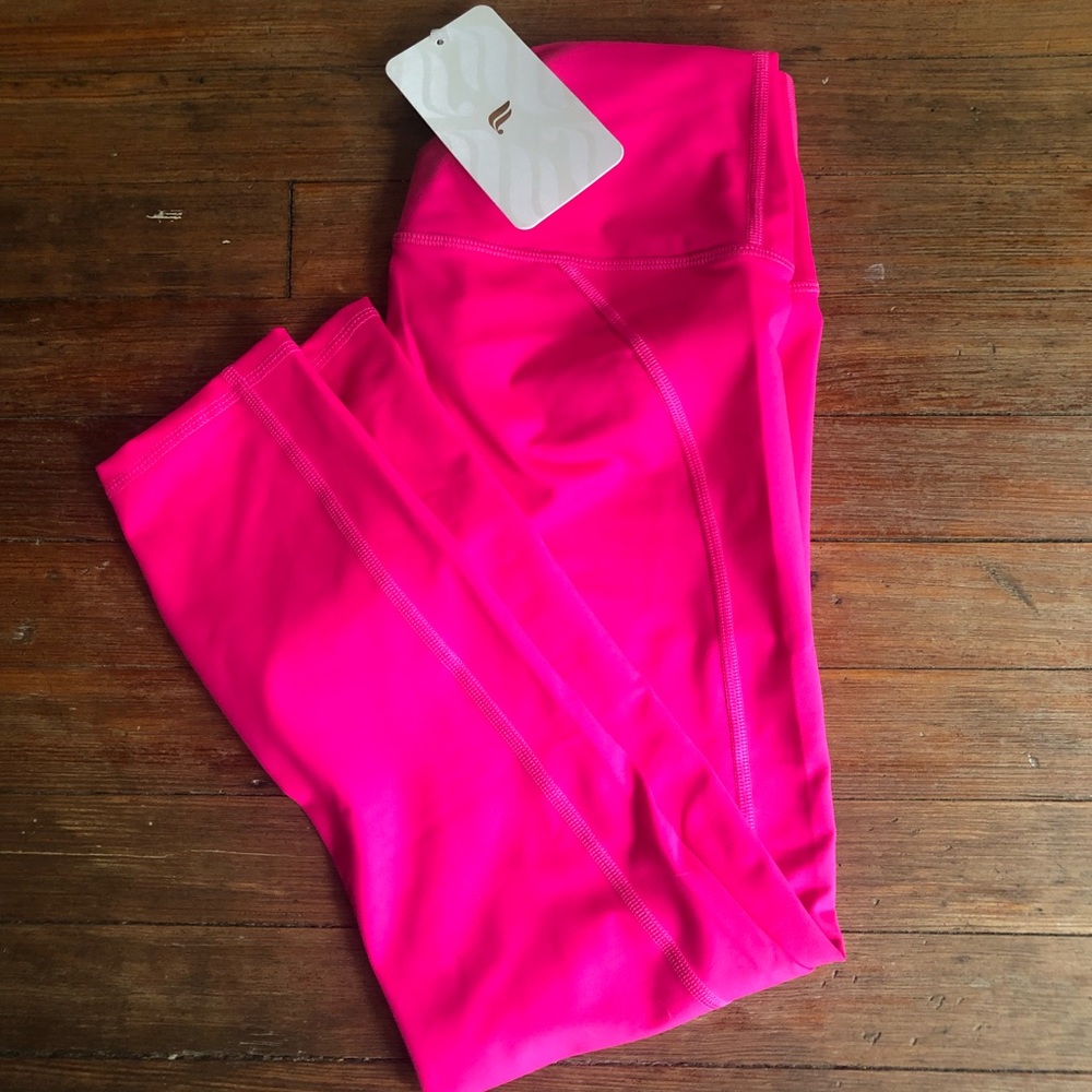 Fabletics High Waisted Powerhold Crop Legging